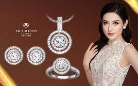 Xu Hướng Quý Cô Dùng Trang Sức Platin Và Kim Cương – Biểu Tượng Của Đẳng Cấp Và Thành Công