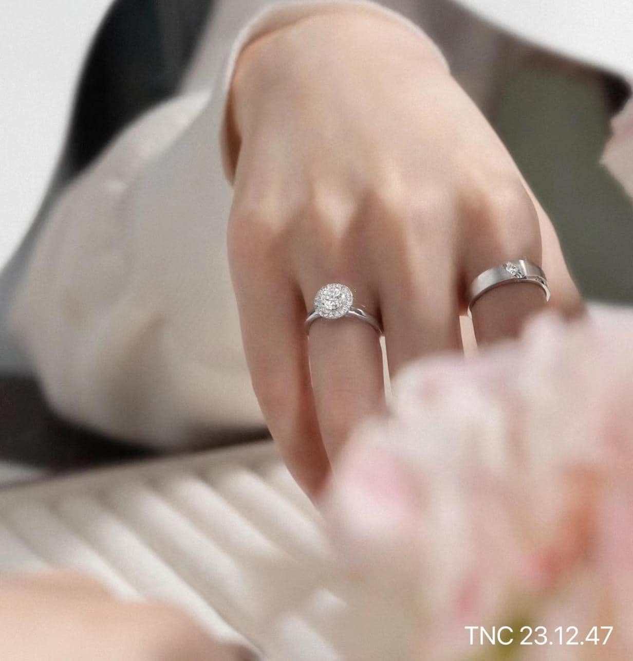 luu-y-khi-dat-mua-nhan-cuoi