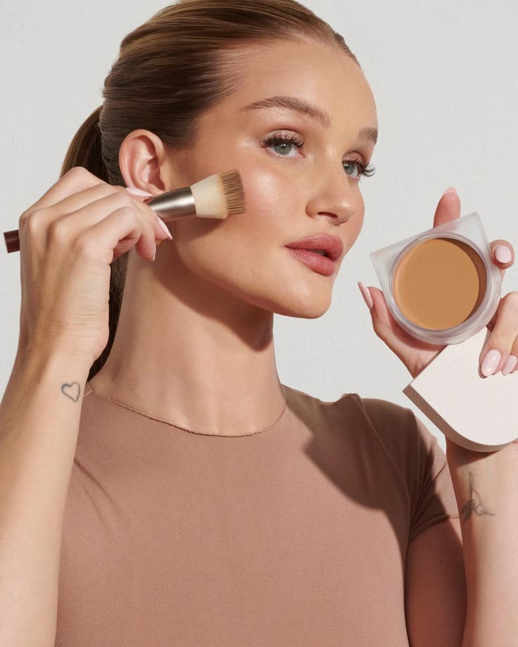 Từ mỹ phẩm Hàn đến đồ high-end: Cuộc chơi làm đẹp đã sang trang?