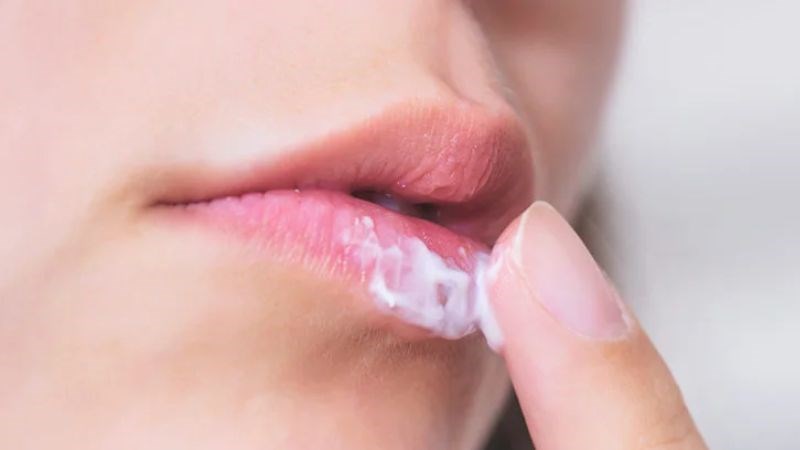 Chăm Sóc Môi Hàng Ngày