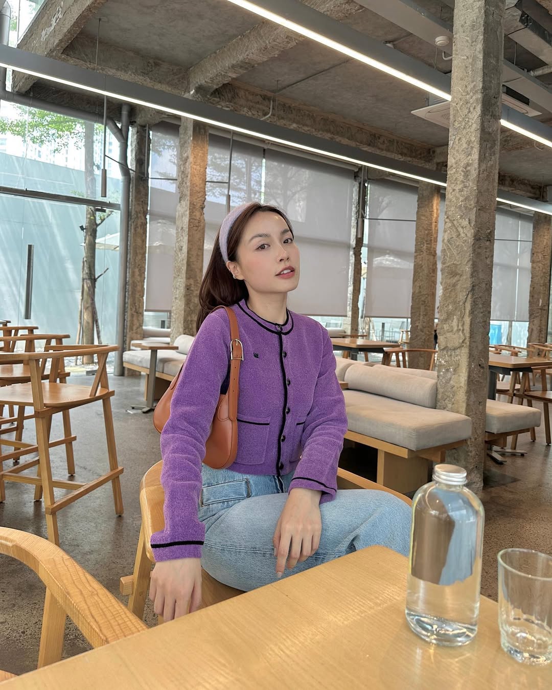 tip ý trang phục màu tím Lê Hà Trúc